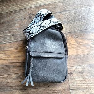 Traveler Crossbody Bag, New, Grey